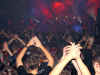 hcrowd2.jpg (101284 Byte)