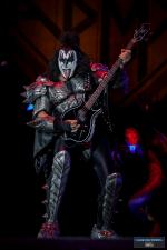 Gryphonmetal_daroc_2022-07-07_kiss-12