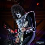 Gryphonmetal_daroc_2022-07-07_kiss-07